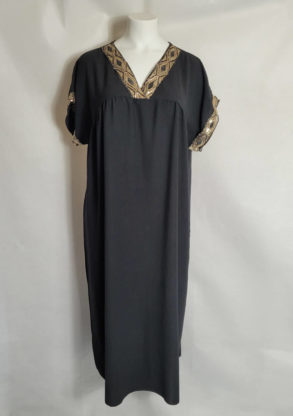 Robe longue noir chic colorée femme ronde col V
