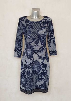 Robe droite courte imprimée dentelle baroque manches longues