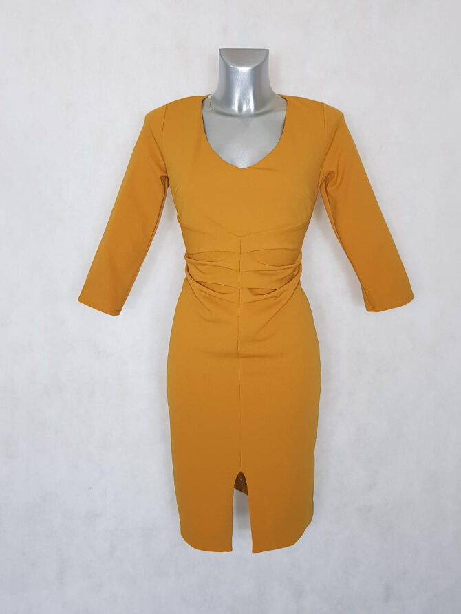 Robe femme fourreau à manches moutarde courte.