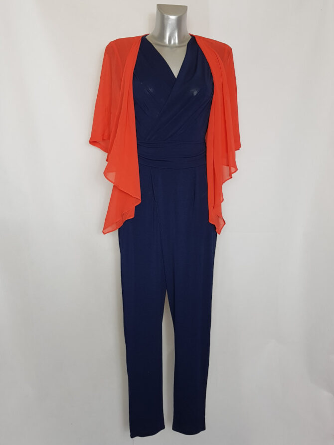 Tendance look chic avec Combinaison femme bleu et bolero femme
