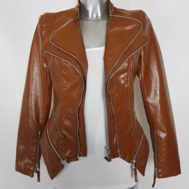 Perfecto femme court cintré similicuir croco camel