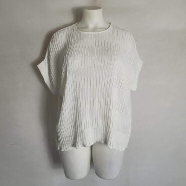 chemisier blanc femme grande taille coupe droite et manches courtes chauve souris ample tres pratique 