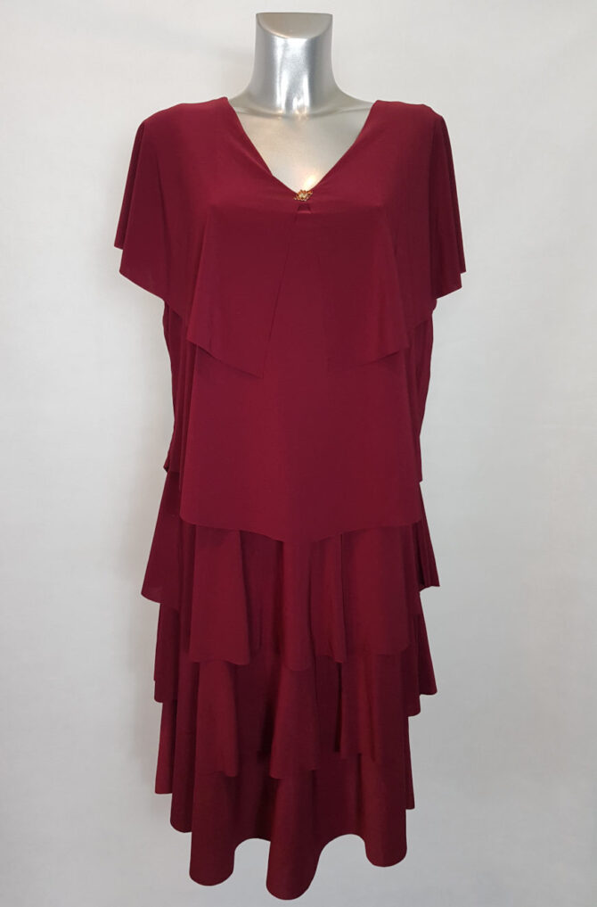robe femme de ceremonie 60 ans avec froufrou en bordeaux et manches courtes
