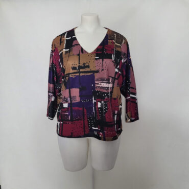 pull femme motif col V et manche 3/4