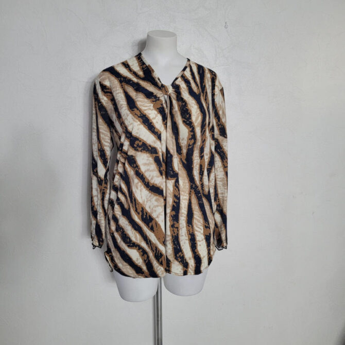 tunique leopard femme chic ronde grande taille haut avec tissu fluide évasé et manches longues