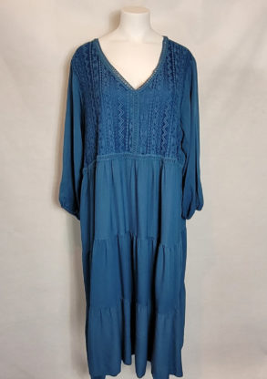 Robe longue originale femme ronde élégante