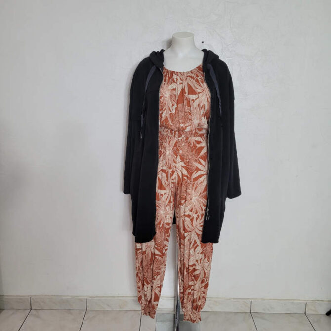 Combinaison Pantalon Fleurie Femmes Rondes​ – Image 2