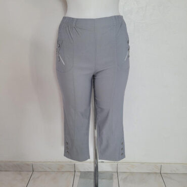 corsaire femme taille elastique couleur grise assure un bon maintien sans compression. vêtement confort pour femmes seniors est idéal pour la saison d’été
