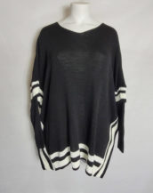 Pull poncho noir femme grande taille col V