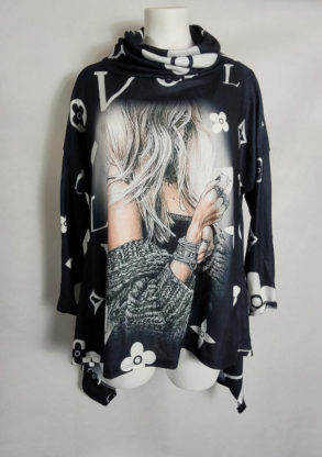 Pull large col roulé ample original femme ronde