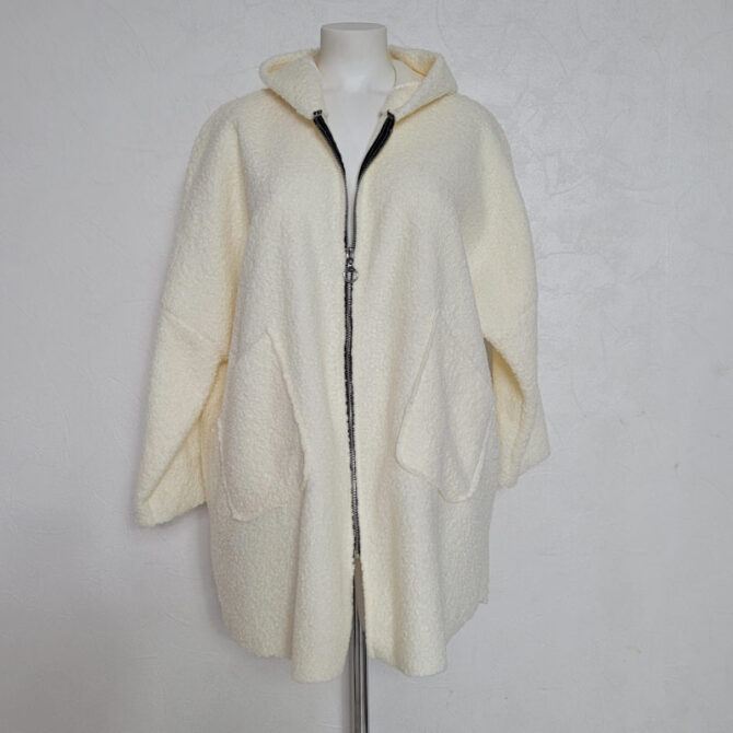 Manteau court femme tendance blanc fermeture zip et capuche