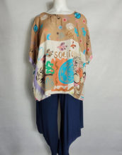 Tunique oversize motif beige femme ronde