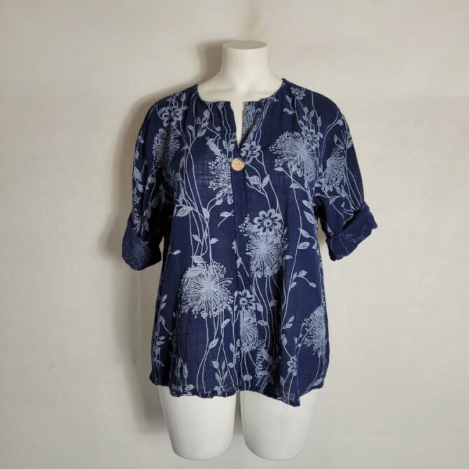 blouse bohème coton femme avec manches courte marine fleurie conçue pour dame ronde