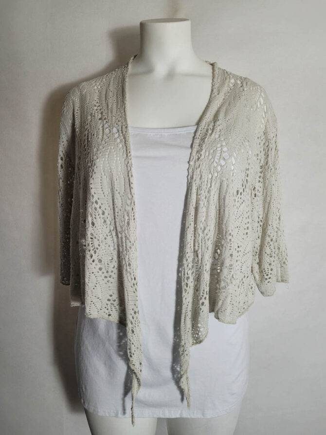 crochet bolero femme grande taille femme . veste boléro crochet asymétrique crème femme