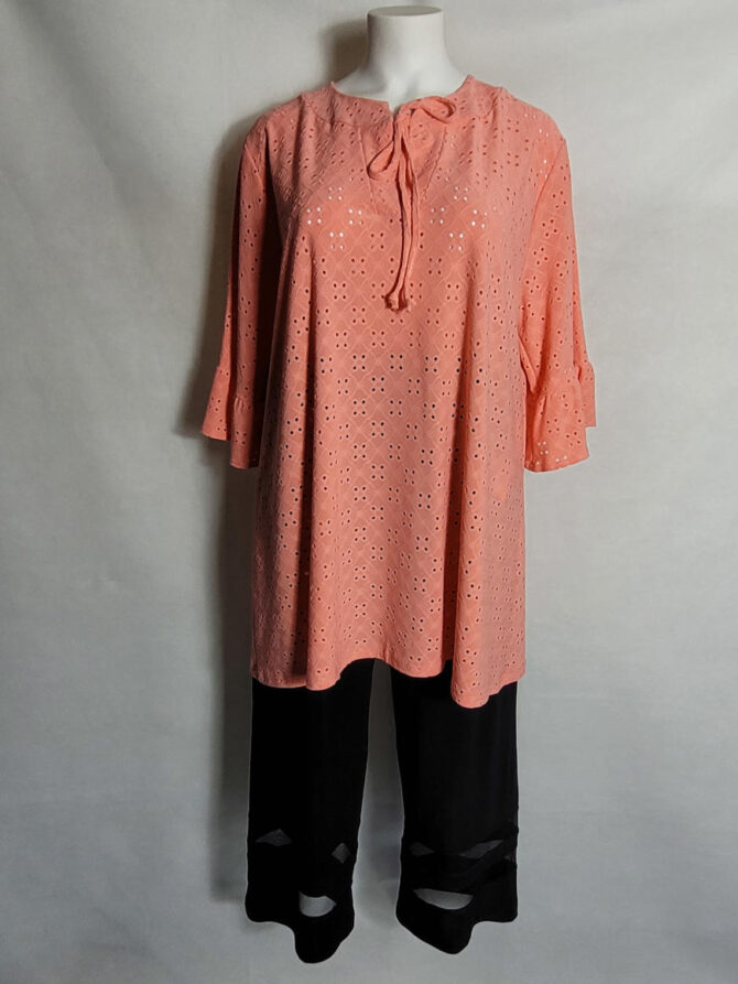 chemisier broderie rose – Image 2