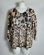Pull fin animal beige femme grande taille