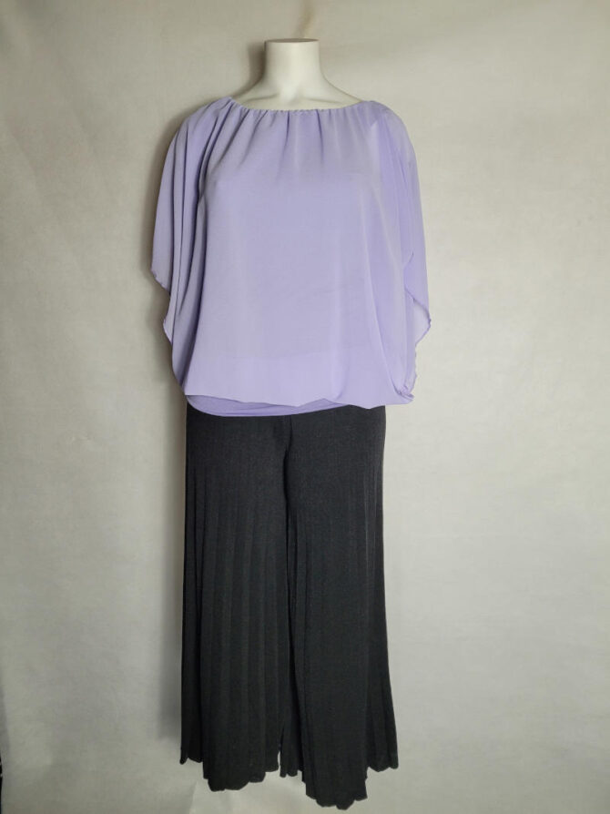Pantalon large plissé femme idée look pour femme ronde