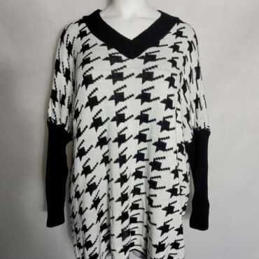 pull à grosse maille femme​. Pull poncho noir blanc femme grande taille col V