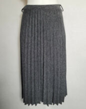 jupe laine grise plissée femme moderne