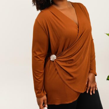 pull tunique femme original cache coeur chic ocre vetement pour femme grande taille jusqu'au 58