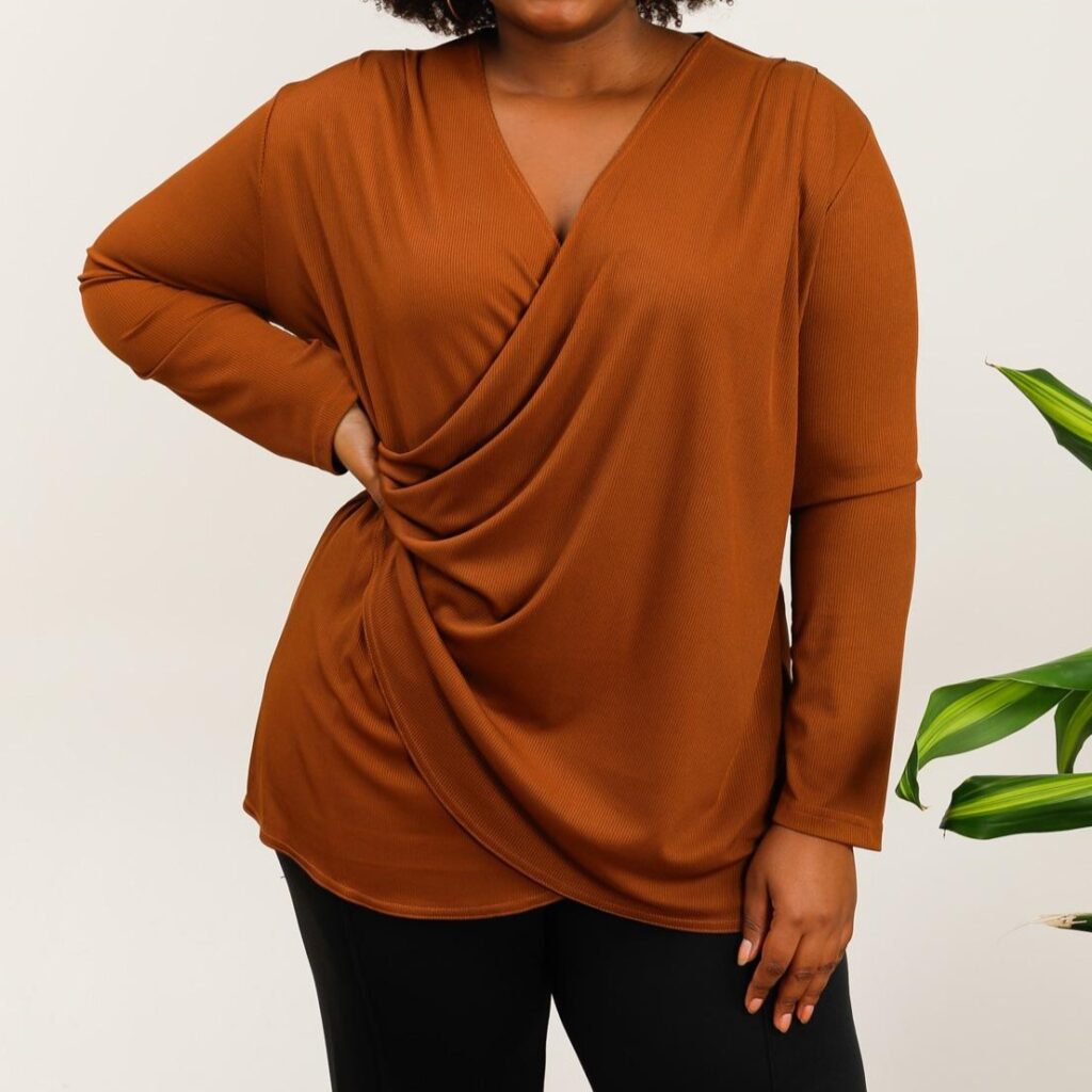 pull tunique femme original​ cache coeur chic ocre vetement pour femme grande taille