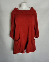 Pull capuche original rouge femme ronde