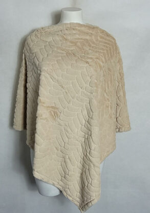 poncho chic beige fausse fourrure femme