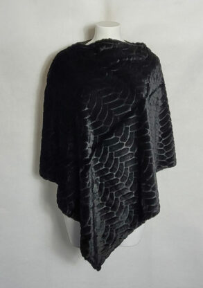 poncho chic noir fausse fourrure femme