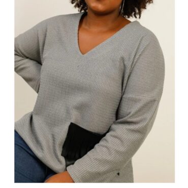 pull long grande taille femme col v et coupe droite uni avec poche