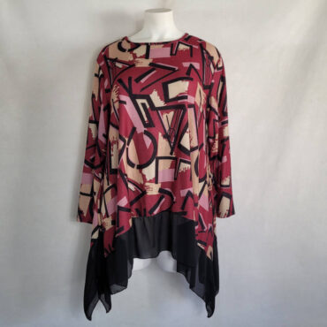 pull femme moderne col rond  manches longues maille fine multi couleur et coupe qui s'evase progressivement parfaite pour gomme les hanches