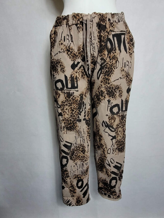 pantalon carotte femme original beige grande taille