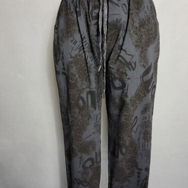 pantalon carotte femme taille haute. Pantalon original gris femme grande taille