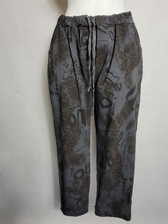 pantalon carotte femme taille haute. Pantalon original gris femme grande taille