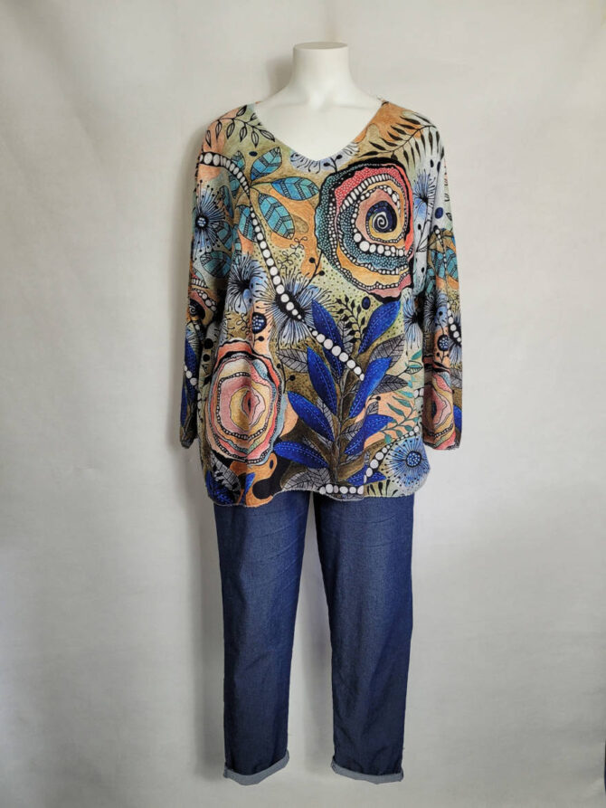 idée look : Pull doux original grande taille et pantalon jean taille haute confortable