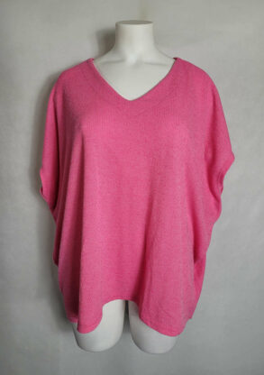 Pull poncho rose femme ronde manches courtes