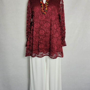 vetement femme grande taille original. ensemble haut et pantalon chic et moderne
