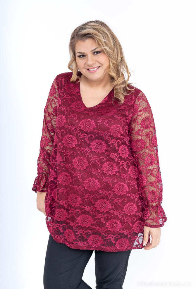 vetement femme grande taille original. Tunique chic dentelle rouge femme ronde col V