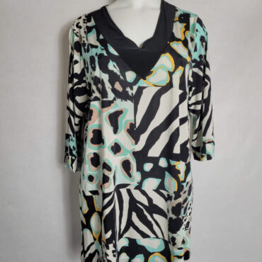 chemisier femme chic et original avec imprimé animal col V- vêtement femme grande taille chic