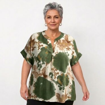 tunique femme originale grande taille Porté par une femme de 60 ans et plus