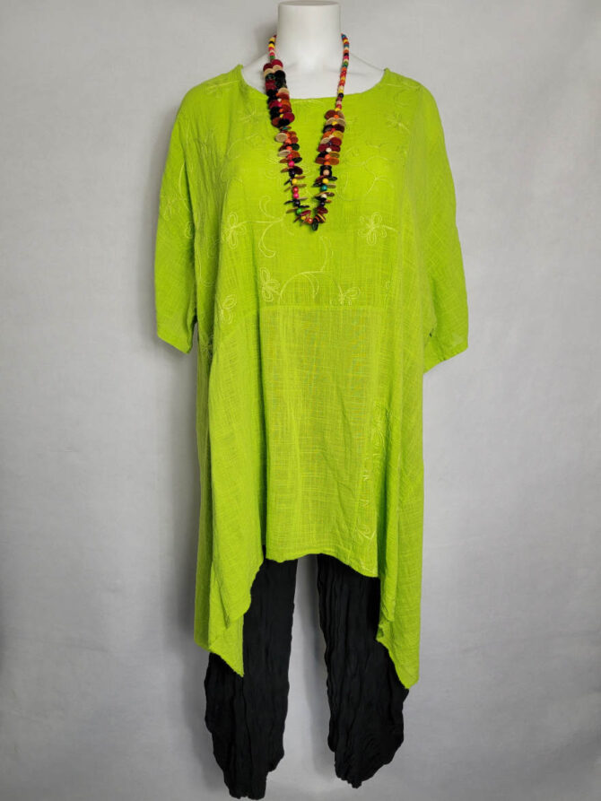 tenue Tunique longue anis et pantalon pour rondes et accessoires collier