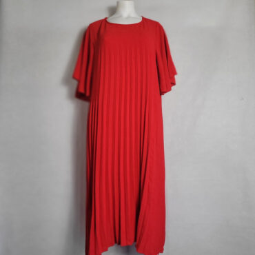 robe de soirée longue pour mariage chic rouge à plis  manches courte col rond ; Robe sublimant la silhouette