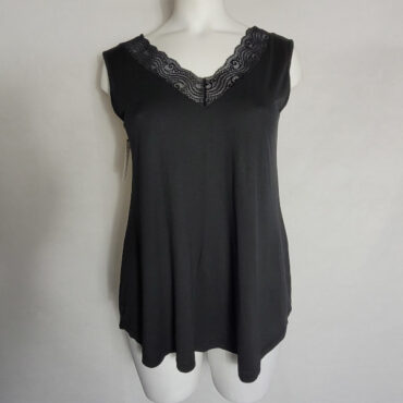 débardeur noir femme chic avec dentelle sur le col bretelle large confortable