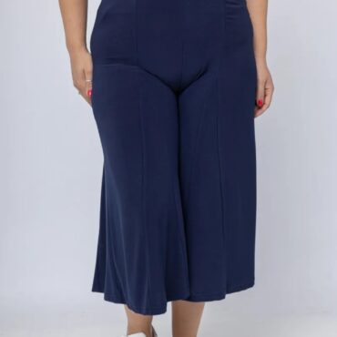 jupe courte fluide femme marine coupe évasée matière extensible convient pour toutes les silhouettes.