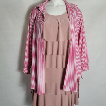 Look vêtements Robe + chemise en grande taille pour femme ronde habits originaux