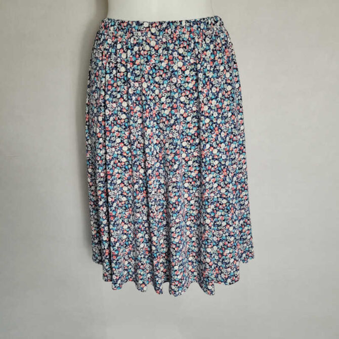 Jupe taille elastique grande taille femme avec petit motif et coupe évasée conviens pour senior femme