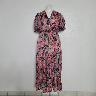 robe longue champetre voile floral, manches courtes et col V avec un lien pour marquer la taille