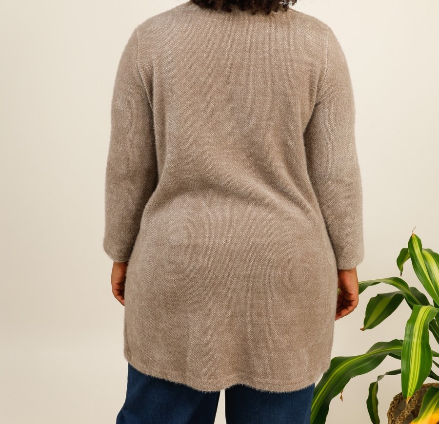 Cardigan Gilet long en laine maille epaisse femme ronde – Image 3