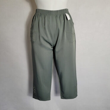  corsaire femme chic kaki fluide et tres confortable avec sa taille élastique parfait pour senior femme
