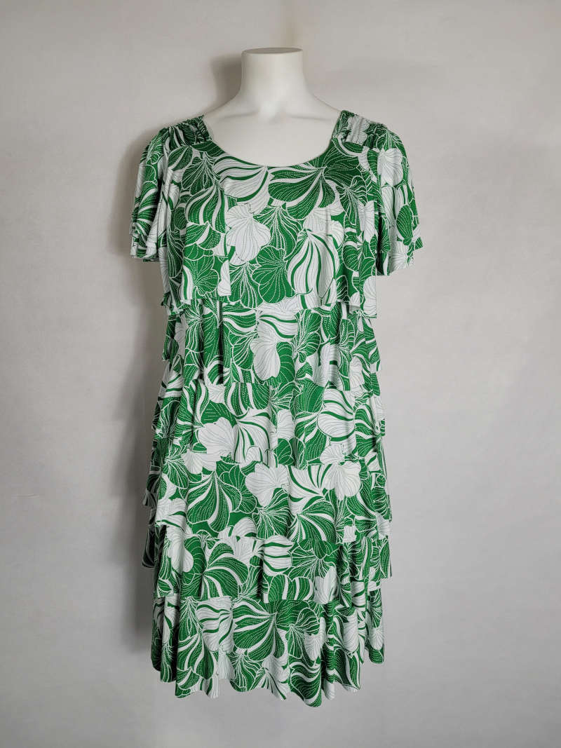 robe froufrou volants avec motif floran blanc et vert manches courte et tissu fluide parfait pour un effet ventre plat